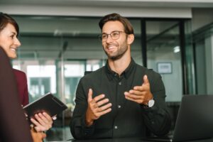 Baza danych B2B vs B2C - kluczowe różnice, o których musisz wiedzieć