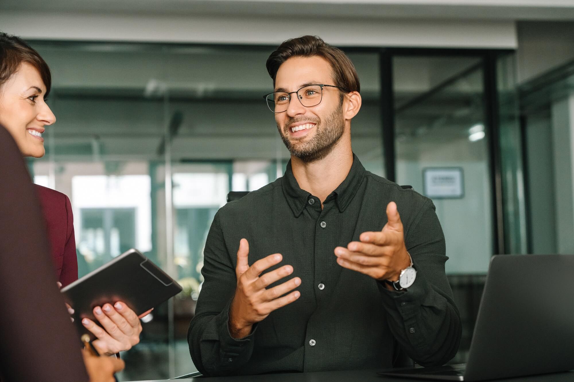 Baza danych B2B vs B2C - kluczowe różnice, o których musisz wiedzieć